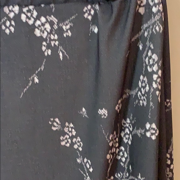 NWT Lily pull on skirt - Picture 4 of 7